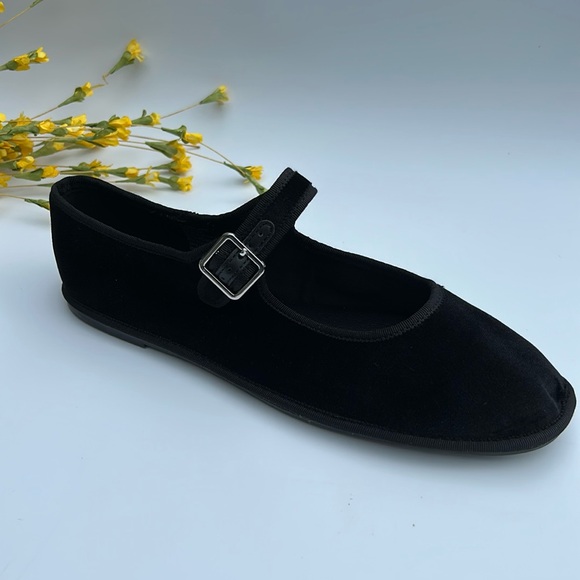 Universal Thread Halston Mary Jane Ballet Flats Black Velvet - Picture 13 of 16